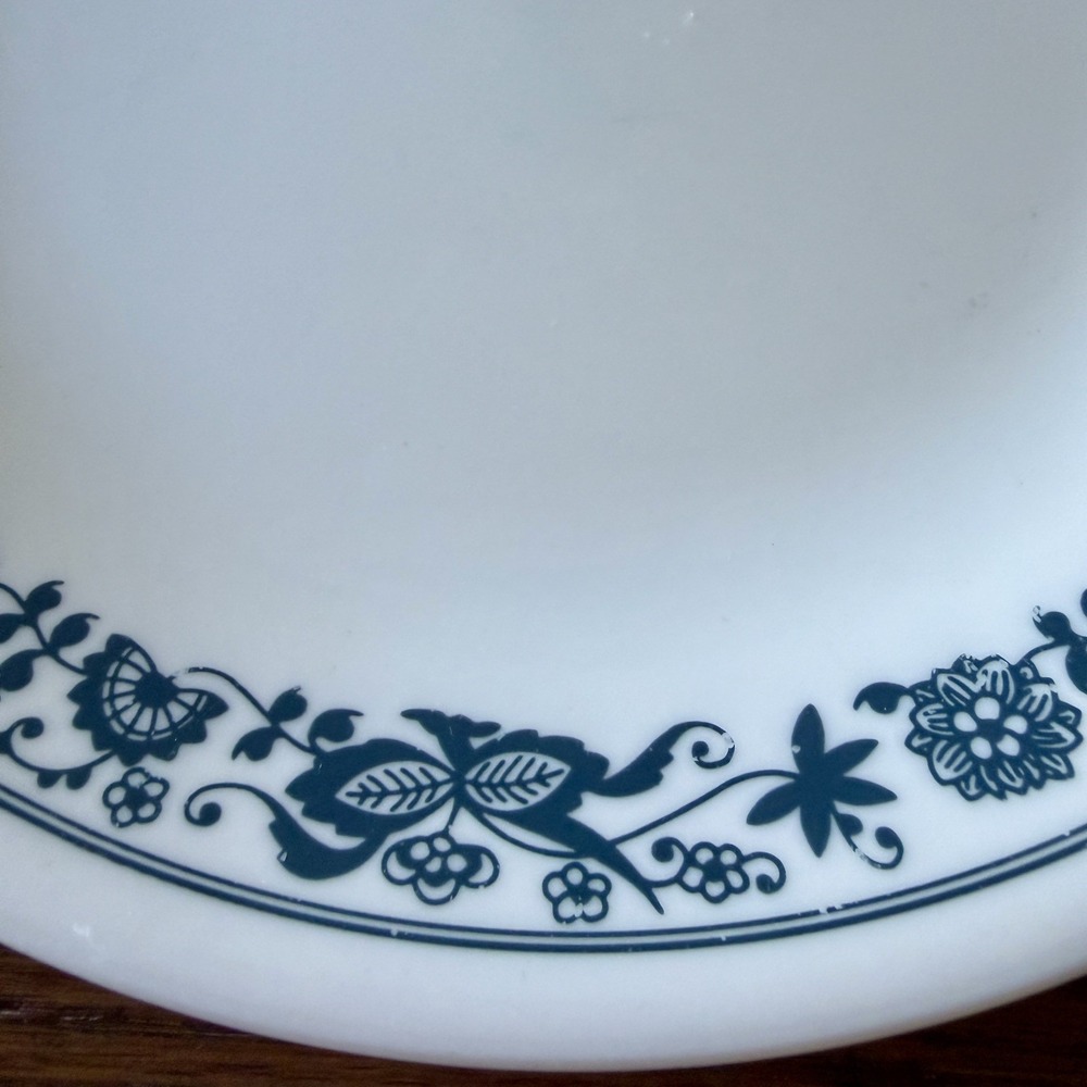 4 Corelle Blue & White Old Town (Blue Onion) Dinner Plates 10.25" - Picture 7 of 9